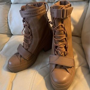 Converse Chuck Taylor All Star GR82 Boot Size 8.5